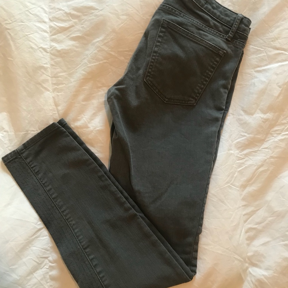 ❌ SOLD Gap Charcoal Moto Skinnies